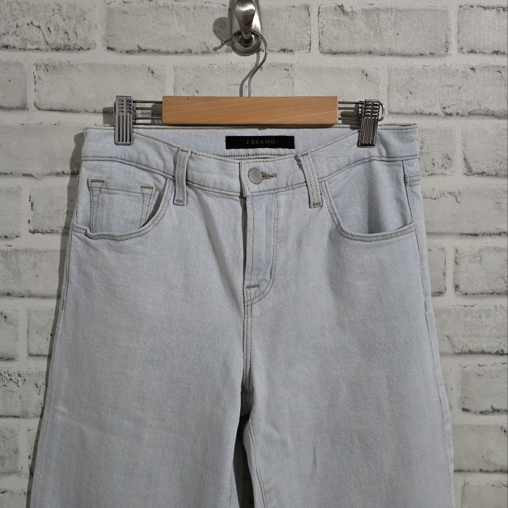 NEW J‎ Brand Adele Midrise Straight Jean Visionary Light Wash size 26 - Picture 4 of 10